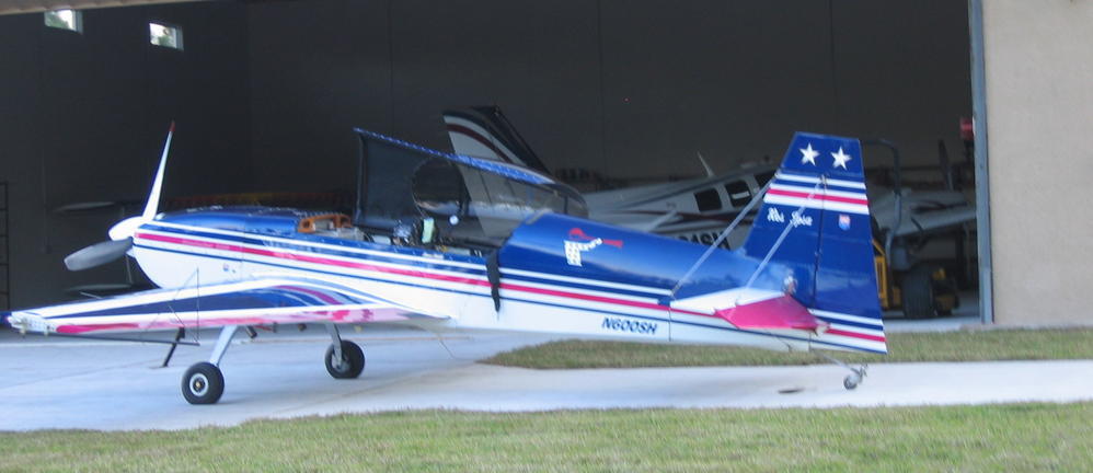 Featured_homeslide_planeinhangar